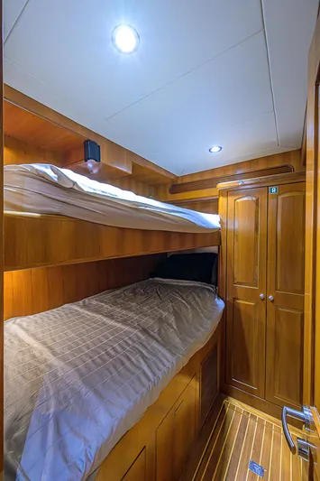 Scott Free Yacht Photos Pics 