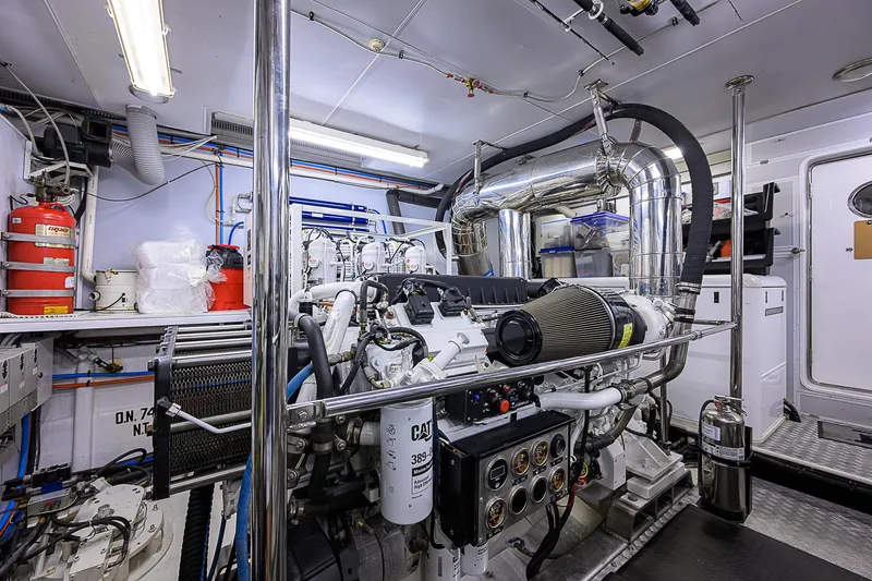 Scott Free Yacht Photos Pics 