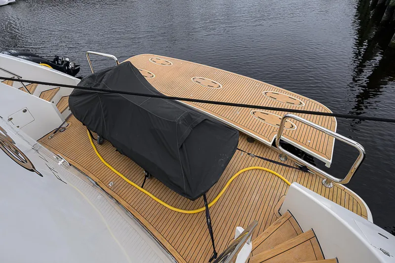 Scott Free Yacht Photos Pics 