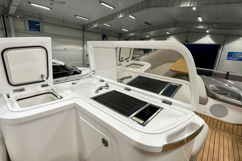 F45021 Yacht Photos Pics Luxury yacht Princess F45 2021 model with sleek outdoor kitchen setup.