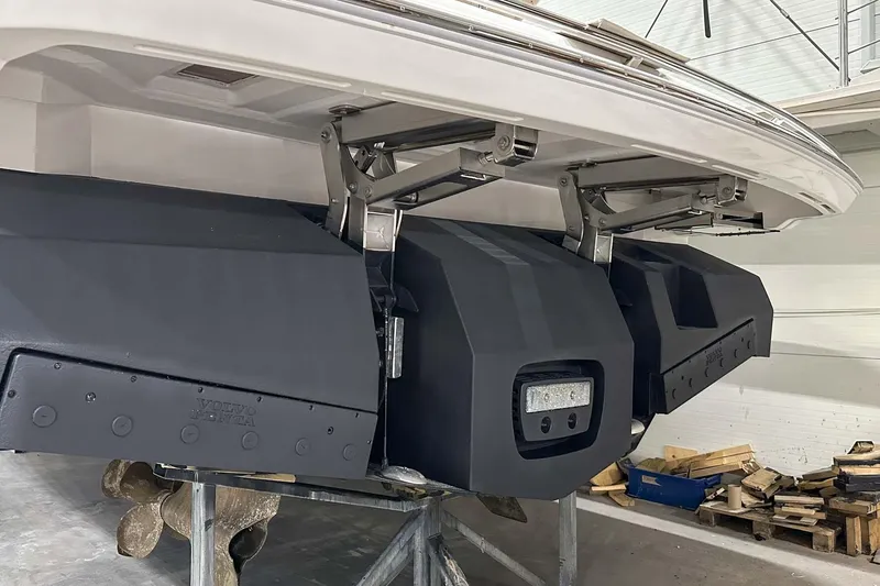 F45021 Yacht Photos Pics 2021 Princess F45 yacht with Volvo Penta propulsion system in a workshop setting.