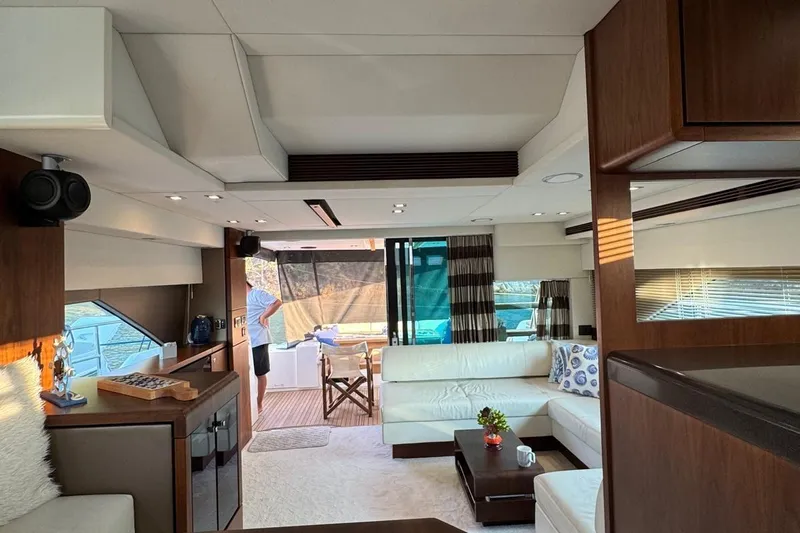  Yacht Photos Pics Fairlane Squadron 60