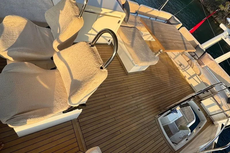  Yacht Photos Pics Fairlane Squadron 60