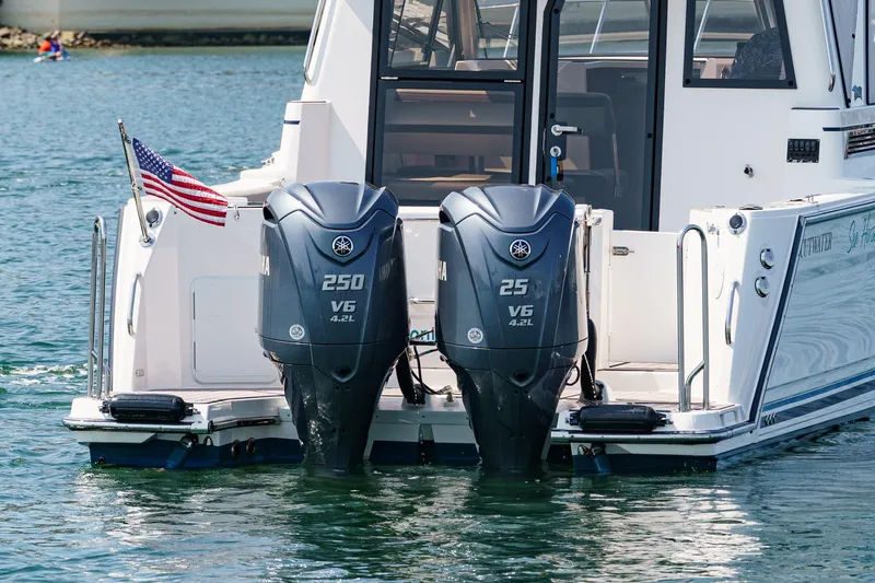 Sea Horse Yacht Photos Pics 2023 Cutwater 288 Coupe LE with dual Yamaha outboard engines on water.