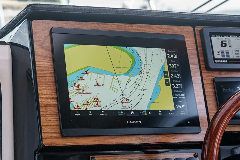 Sea Horse Yacht Photos Pics Garmin navigation display on 2023 Cutwater 288 Coupe LE boat dashboard.