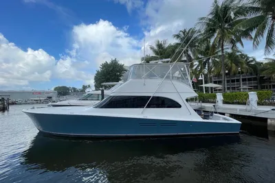 Post Flybridge Convertible