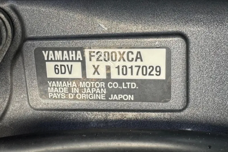  Yacht Photos Pics Yamaha F200XCA engine label on 2022 Pursuit DC 266 Dual Console boat.