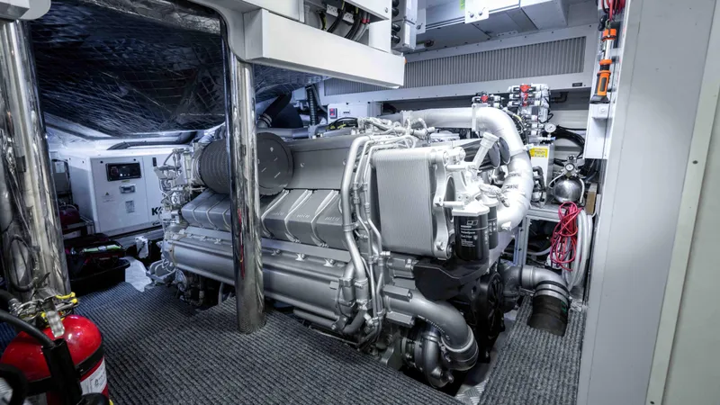 Stallion Yacht Photos Pics 