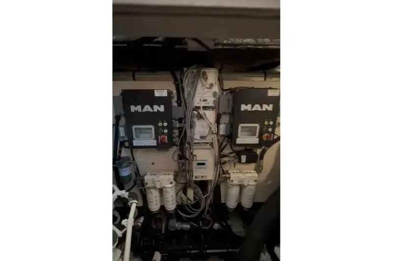 2 Drunk Yacht Photos Pics Engine room of 2012 Sunseeker Manhattan 63 yacht with MAN engines.