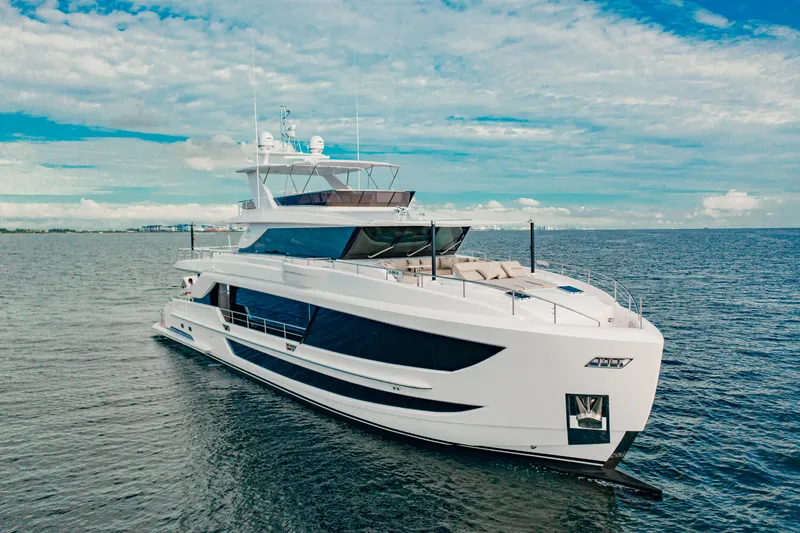 Fd100-908 - In Production Yacht Photos Pics Exterior Profile *Sistership*