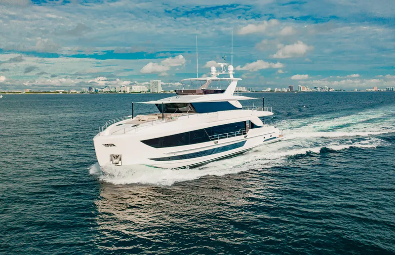Fd100-908 - In Production Yacht Photos Pics Exterior Profile *Sistership*