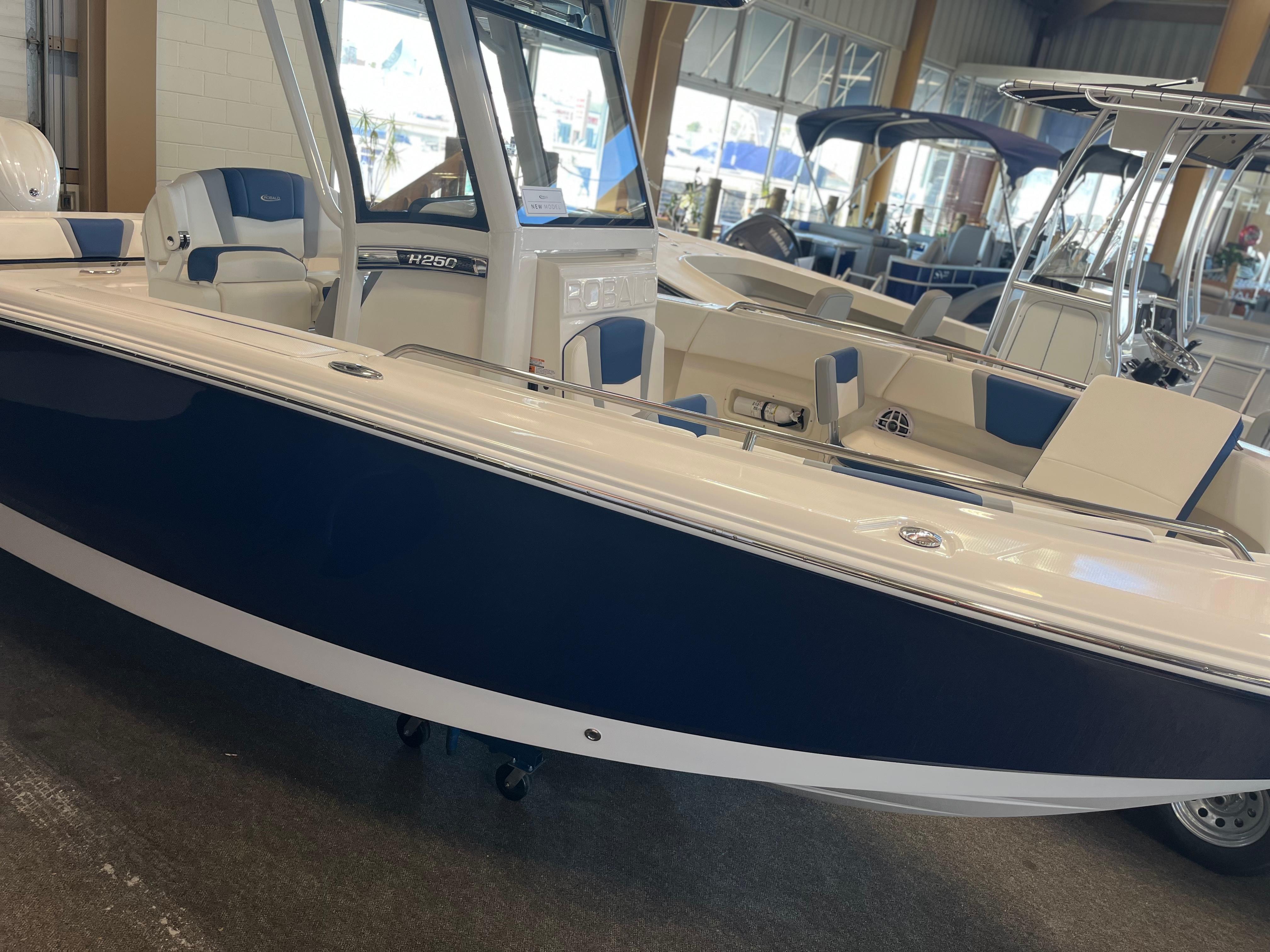 2024 Robalo R250 Barcos de consola central en venta - YachtWorld