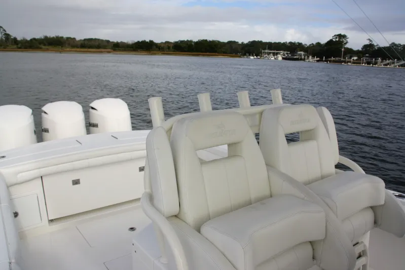 Perchy Yacht Photos Pics Regulator 34 Perchy- Cockpit