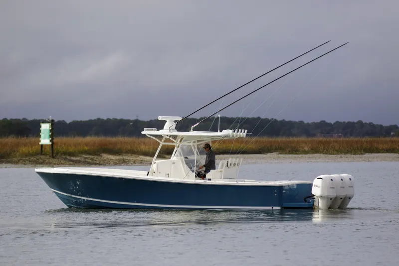 Perchy Yacht Photos Pics Regulator 34 Perchy- Profile