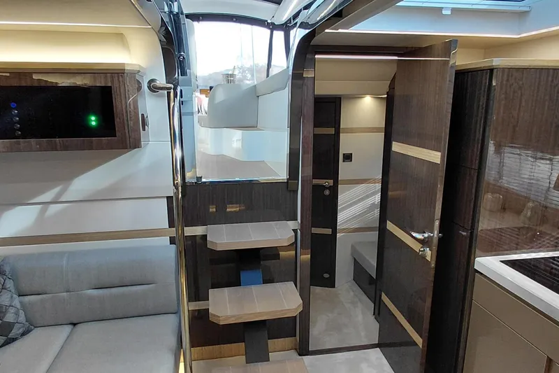 Huge Specifications Yacht Photos Pics Interior of 2023 Galeon 405 HTS yacht, featuring modern design and luxurious finishes.