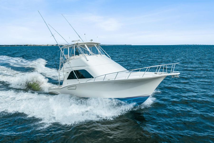 2005 Cabo 40 Fly