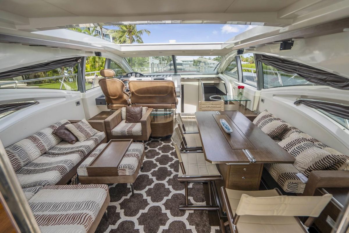 2007 Azimut 68 