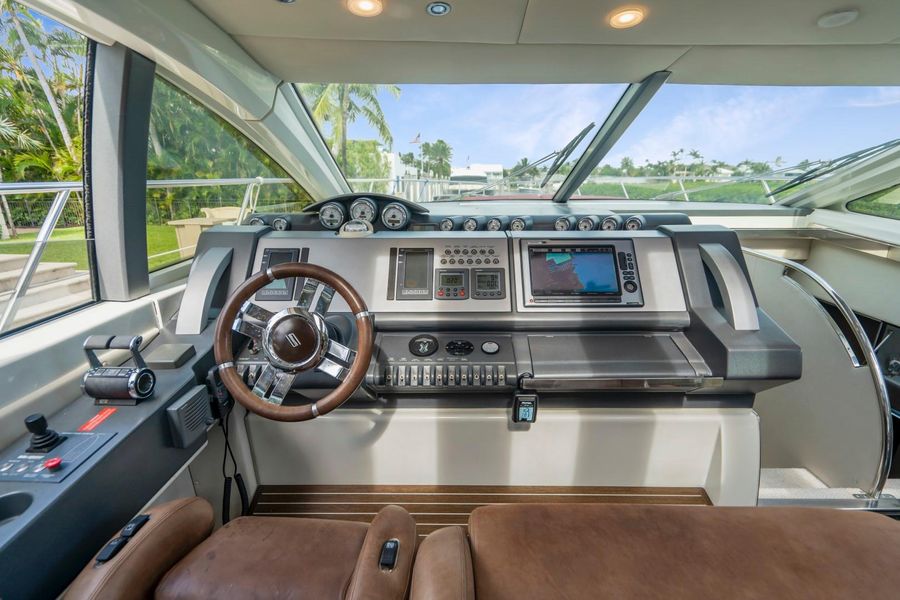 2007 Azimut 68S