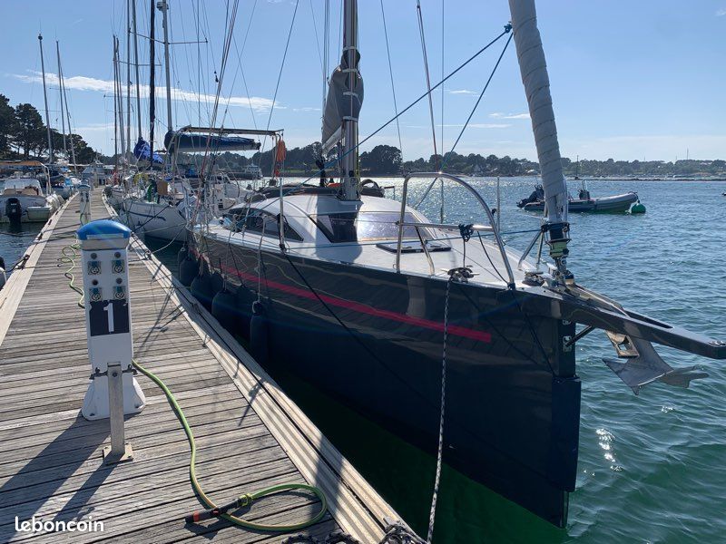 2014 RM Yachts RM 890