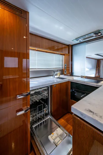 No Vacansea Yacht Photos Pics 