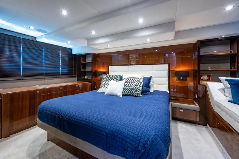 No Vacansea Yacht Photos Pics 