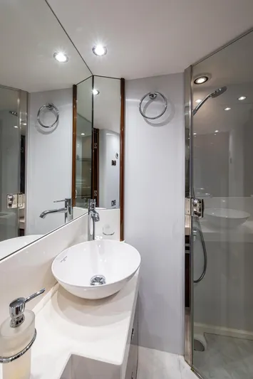 No Vacansea Yacht Photos Pics 