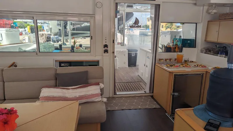 Sandstar Yacht Photos Pics Interior of 2009 Lagoon 500 yacht with cozy seating and refreshments.
