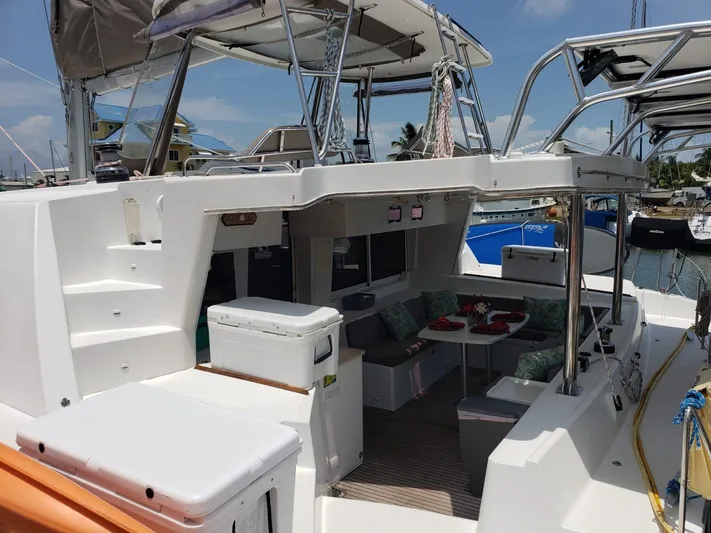 Sandstar Yacht Photos Pics 