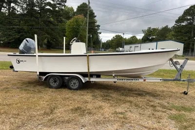 C-Hawk 22 Center Console