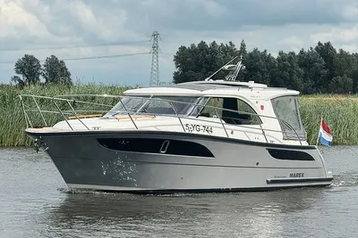 2023 Marex 310 Sun Cruiser
