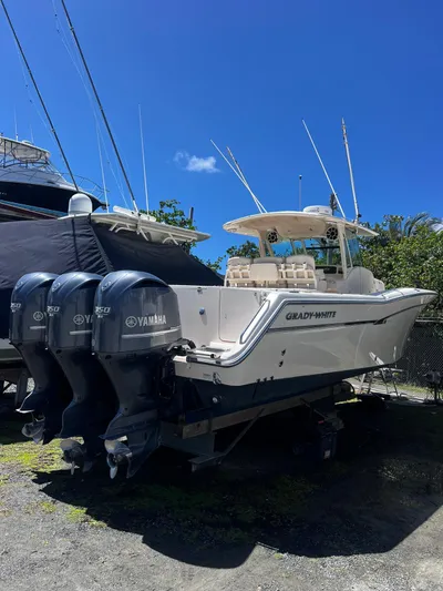 Yacht Photos Pics 2012 Grady-White 366 Canyon boat with triple Yamaha engines.