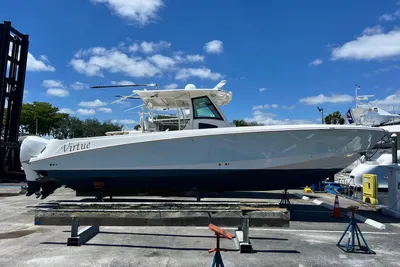 Boston Whaler 370 Outrage