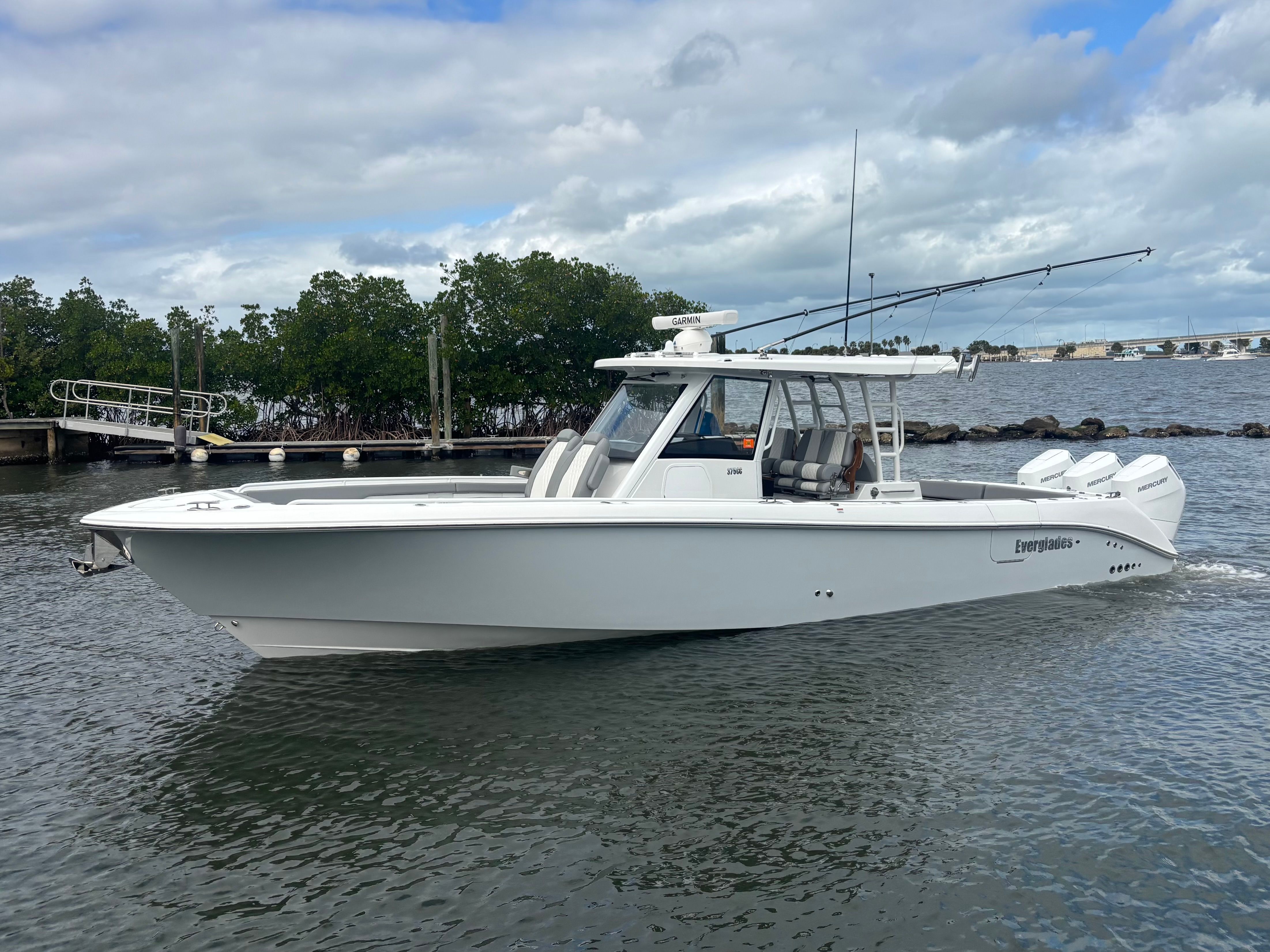 Everglades 375 Center Console