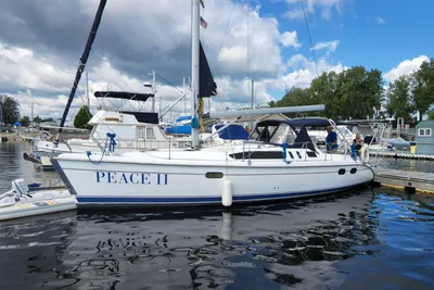 Hunter 380