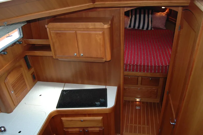 Eight Bells Yacht Photos Pics 