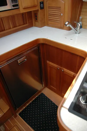 Eight Bells Yacht Photos Pics 