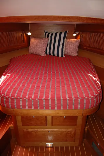 Eight Bells Yacht Photos Pics 