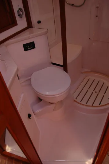 Eight Bells Yacht Photos Pics 