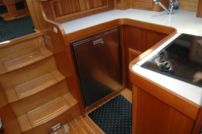 Eight Bells Yacht Photos Pics 