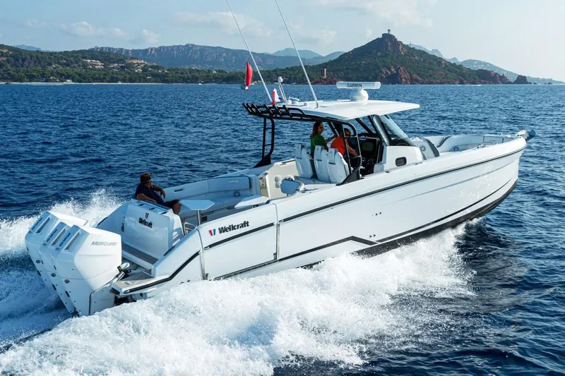  Yacht Photos Pics Manufacturer Provided Image