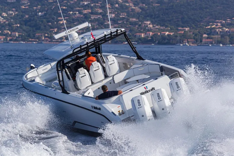  Yacht Photos Pics Manufacturer Provided Image