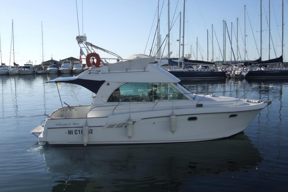 2004 Beneteau Antares 9.80