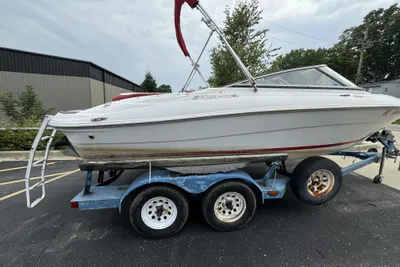 Four Winns 200 Horizon