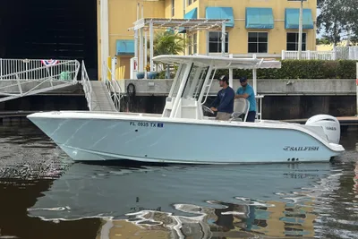Sailfish 232 CC