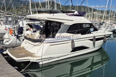 2018 Bavaria R40 Fly