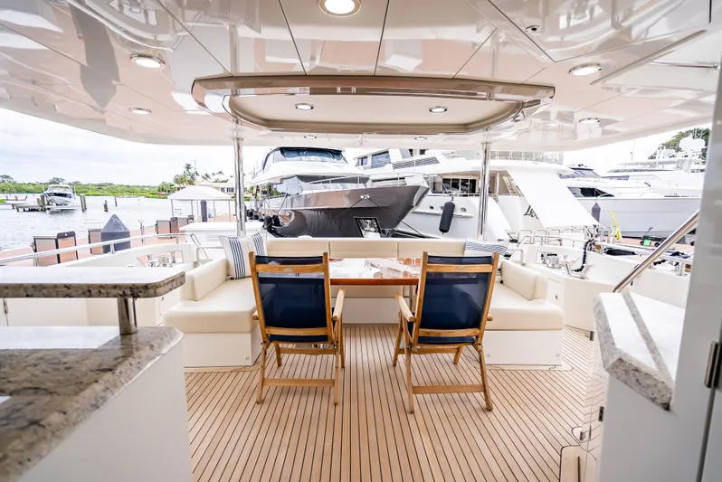 Crumdale Yacht Photos Pics 