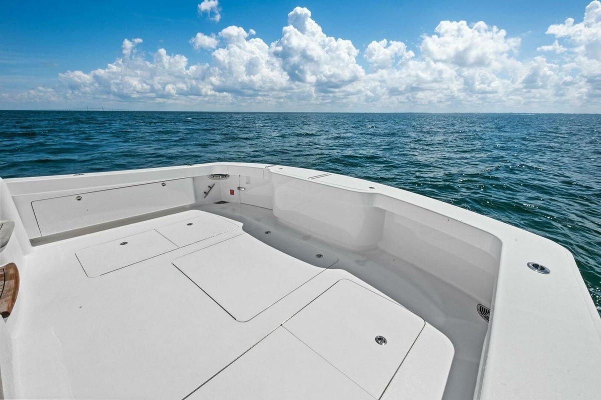 2025 Viking 58 