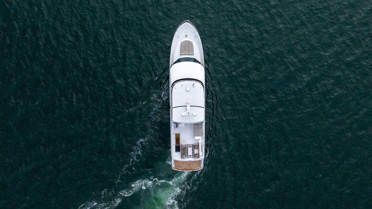 2018 Ocean Alexander 85 