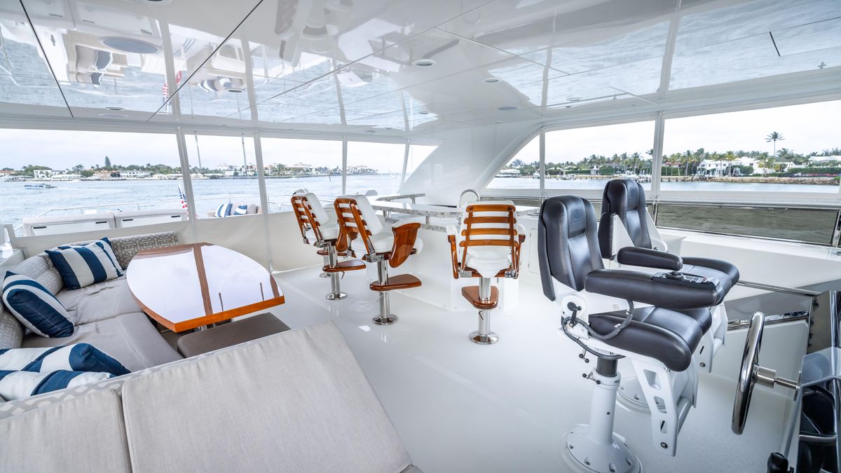 2018 Ocean Alexander 85 