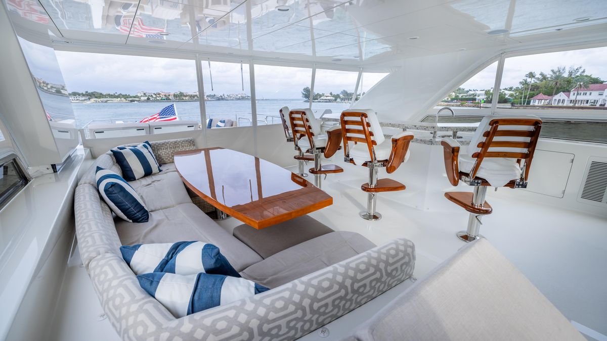 2018 Ocean Alexander 85 